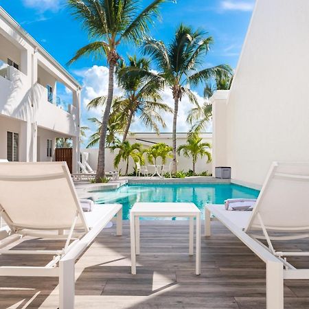 Zenza Boutique Hotel Turtle Cove Экстерьер фото