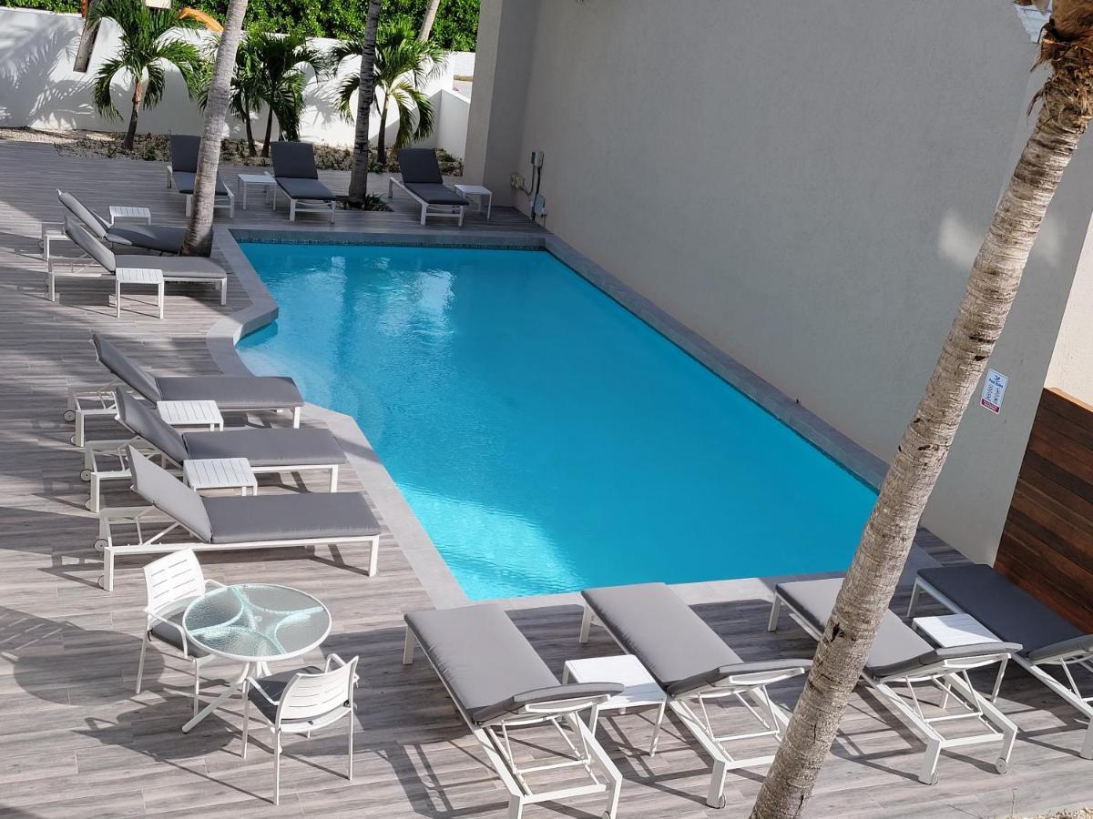 Zenza Boutique Hotel Turtle Cove Экстерьер фото