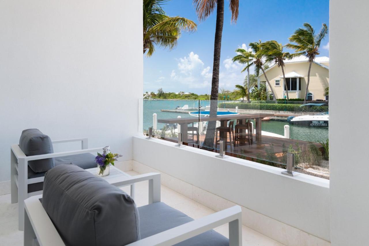 Zenza Boutique Hotel Turtle Cove Экстерьер фото