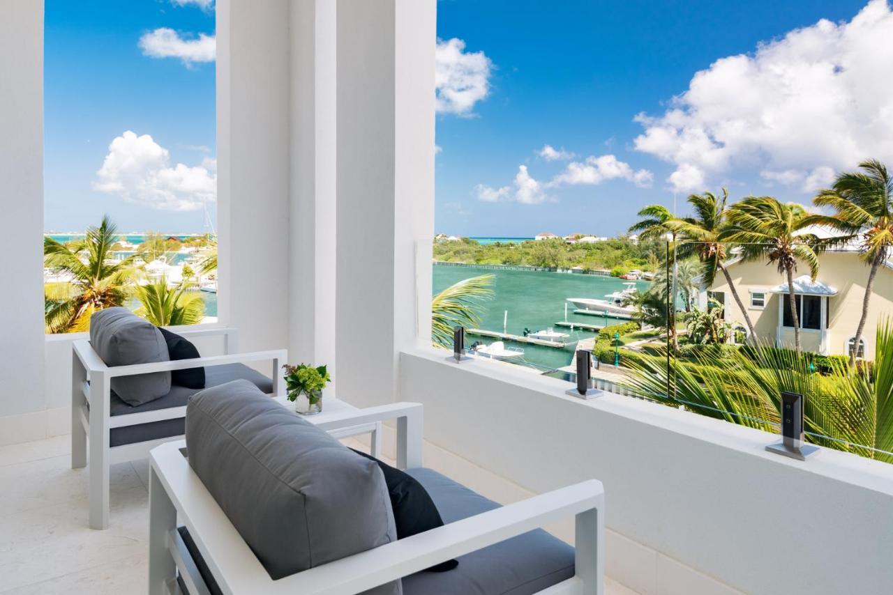 Zenza Boutique Hotel Turtle Cove Экстерьер фото