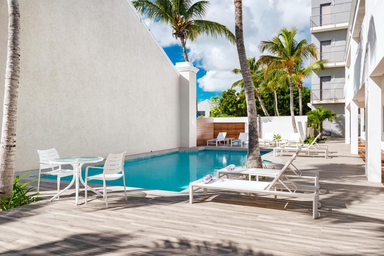 Zenza Boutique Hotel Turtle Cove Экстерьер фото